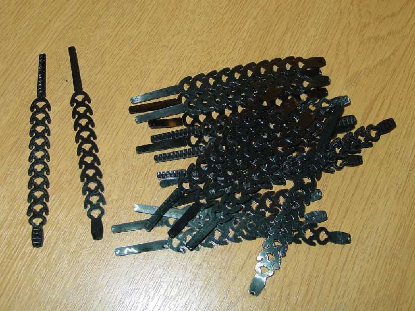 Mini rapstraps for Xmas tree growing Mini rapstraps for Xmas tree growing
